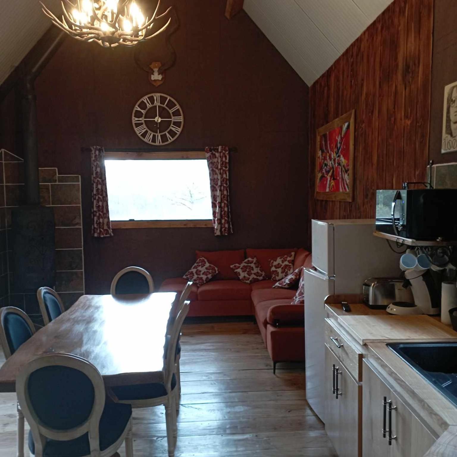 A La Cabane Des Bois Dessus Tiny Gite Alligny-en-Morvan Zewnętrze zdjęcie
